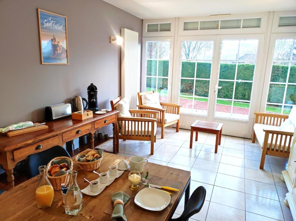 La Minoterie Bed & Breakfast Tessy-sur-Vire Exterior photo